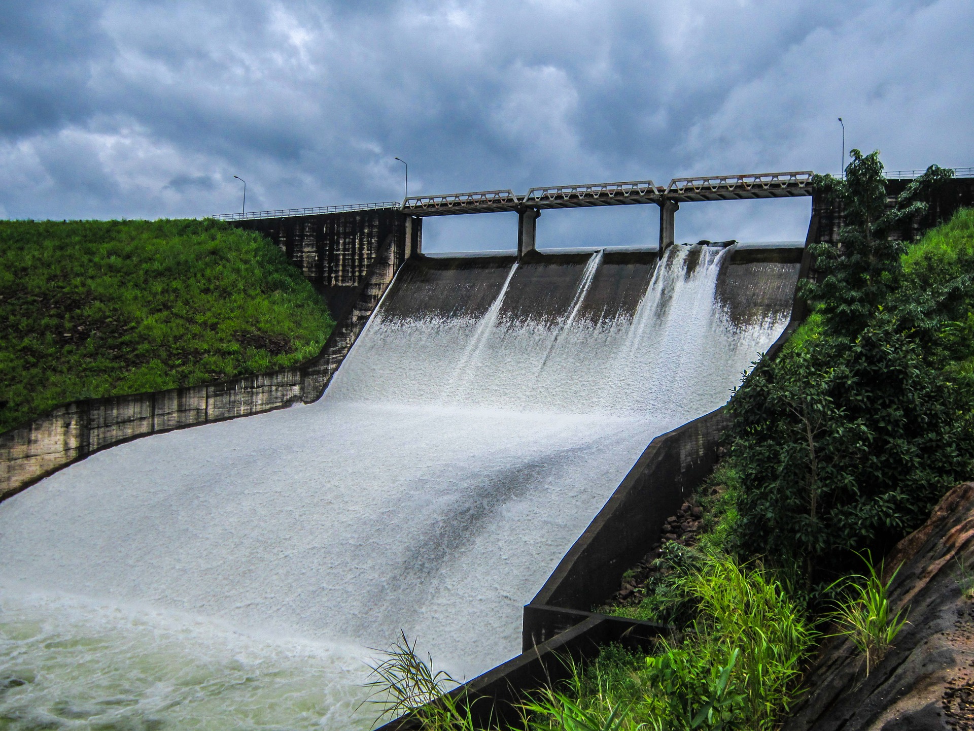 hydroelectric dam